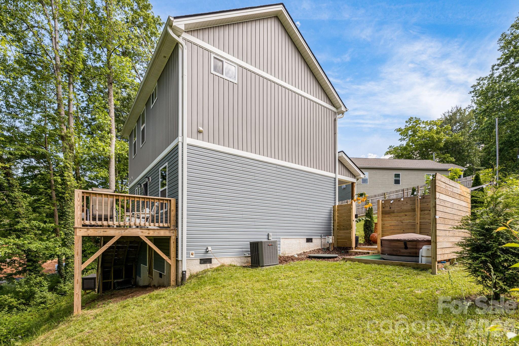 19 Shadowlawn Drive Asheville NC 28806