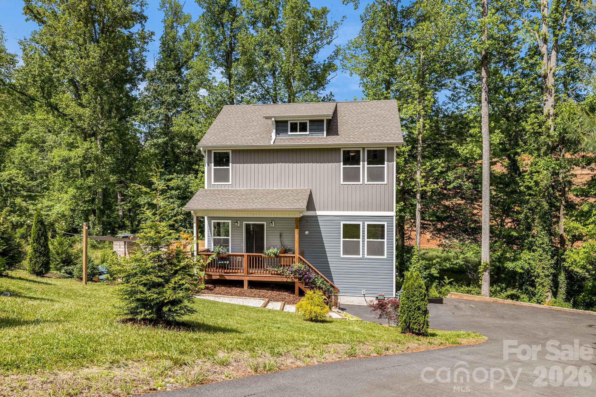 19 Shadowlawn Drive Asheville NC 28806