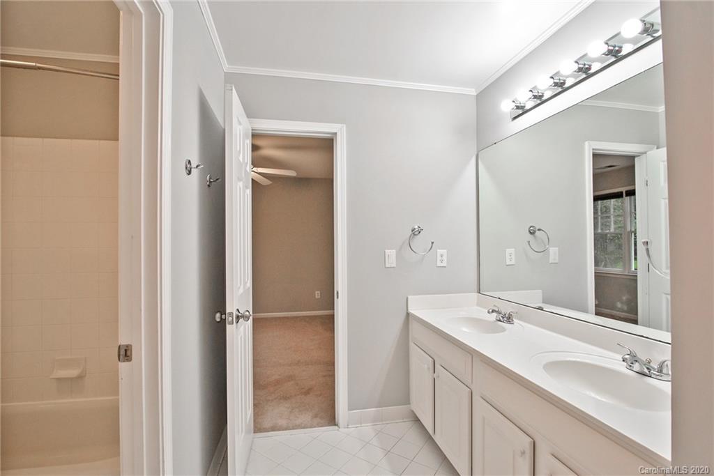 18322 Indian Oaks Lane Davidson NC 28036