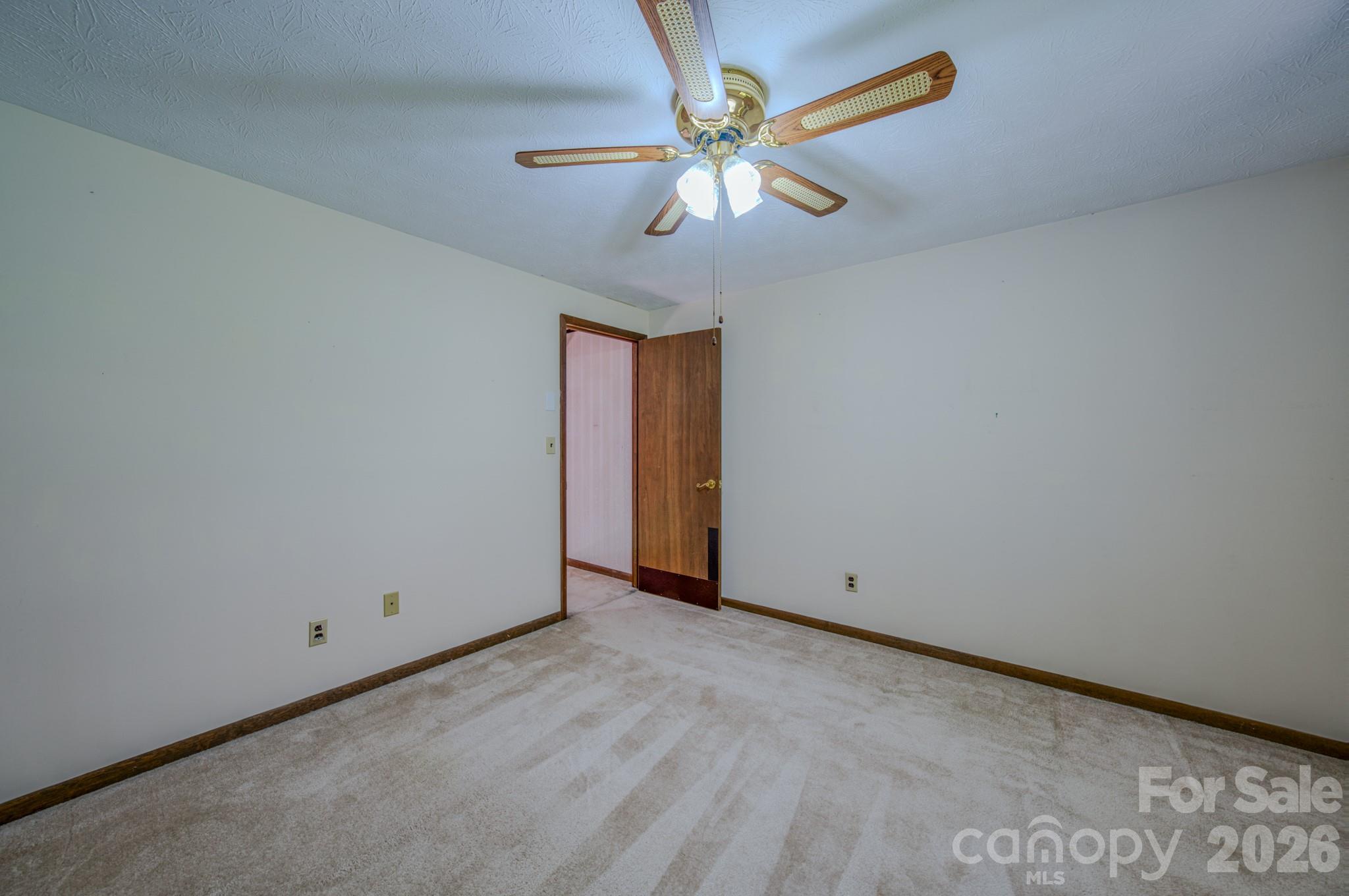 42 Camelfield Road Weaverville NC 28787