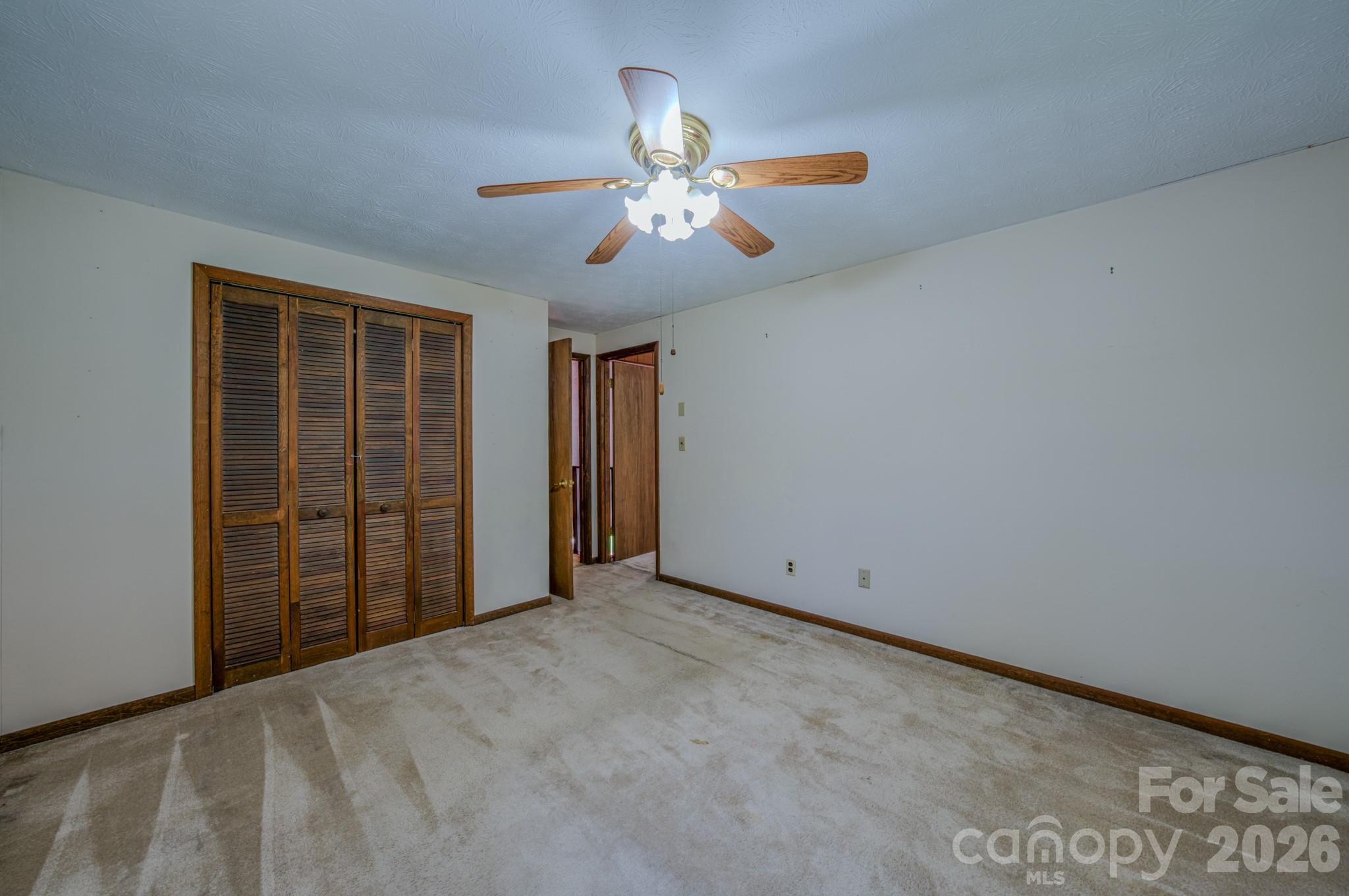 42 Camelfield Road Weaverville NC 28787