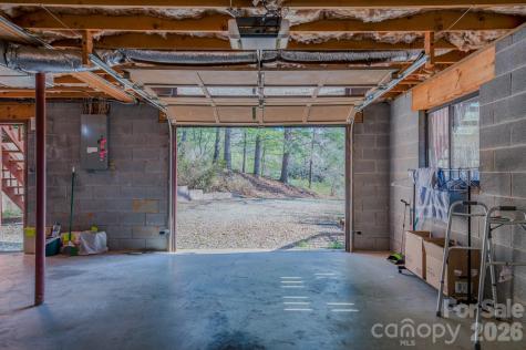 42 Camelfield Road Weaverville NC 28787