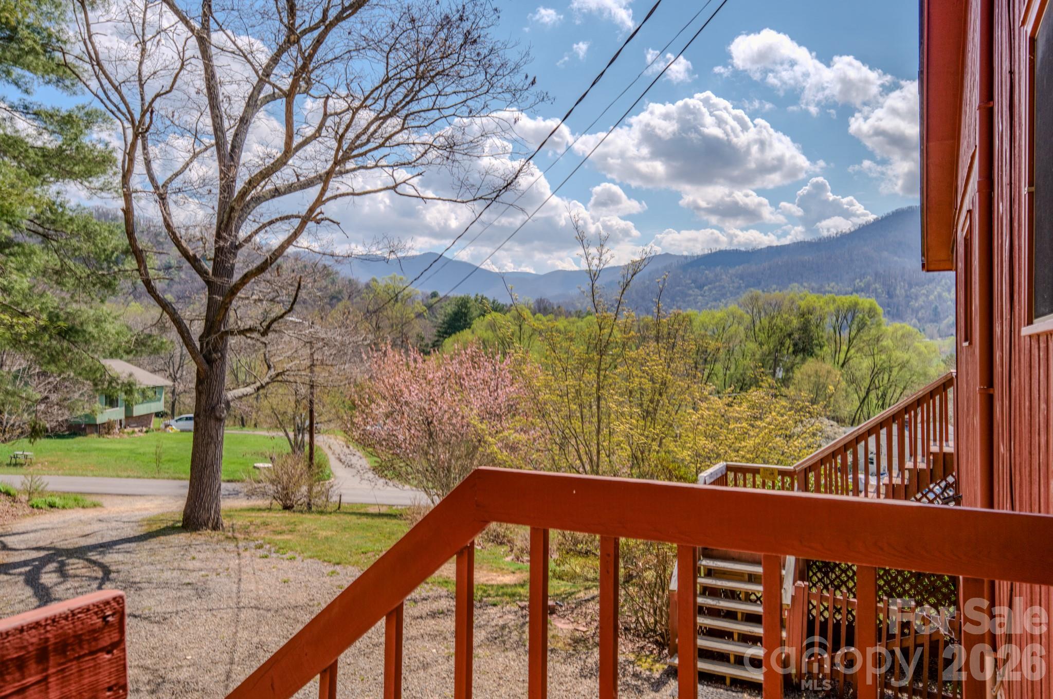 42 Camelfield Road Weaverville NC 28787