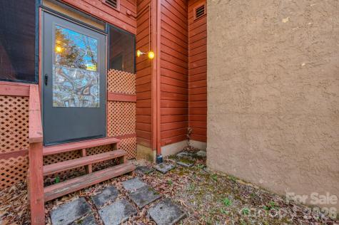 42 Camelfield Road Weaverville NC 28787