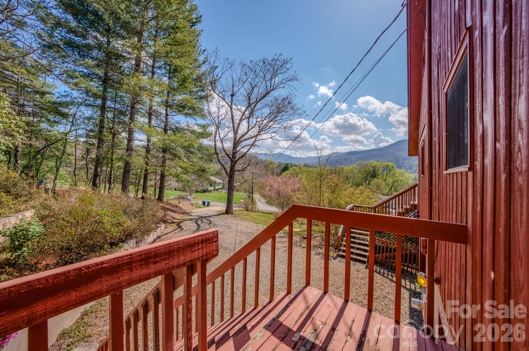 42 Camelfield Road Weaverville NC 28787