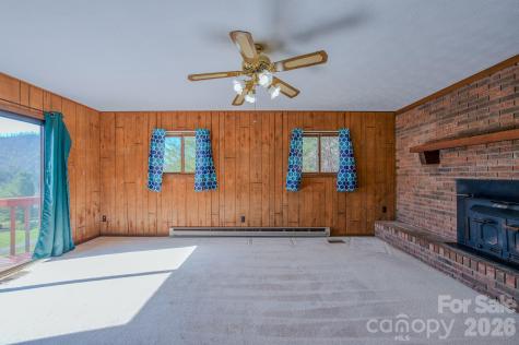 42 Camelfield Road Weaverville NC 28787