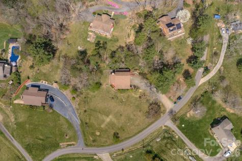 42 Camelfield Road Weaverville NC 28787