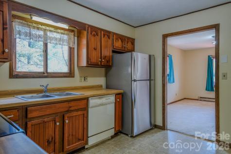 42 Camelfield Road Weaverville NC 28787