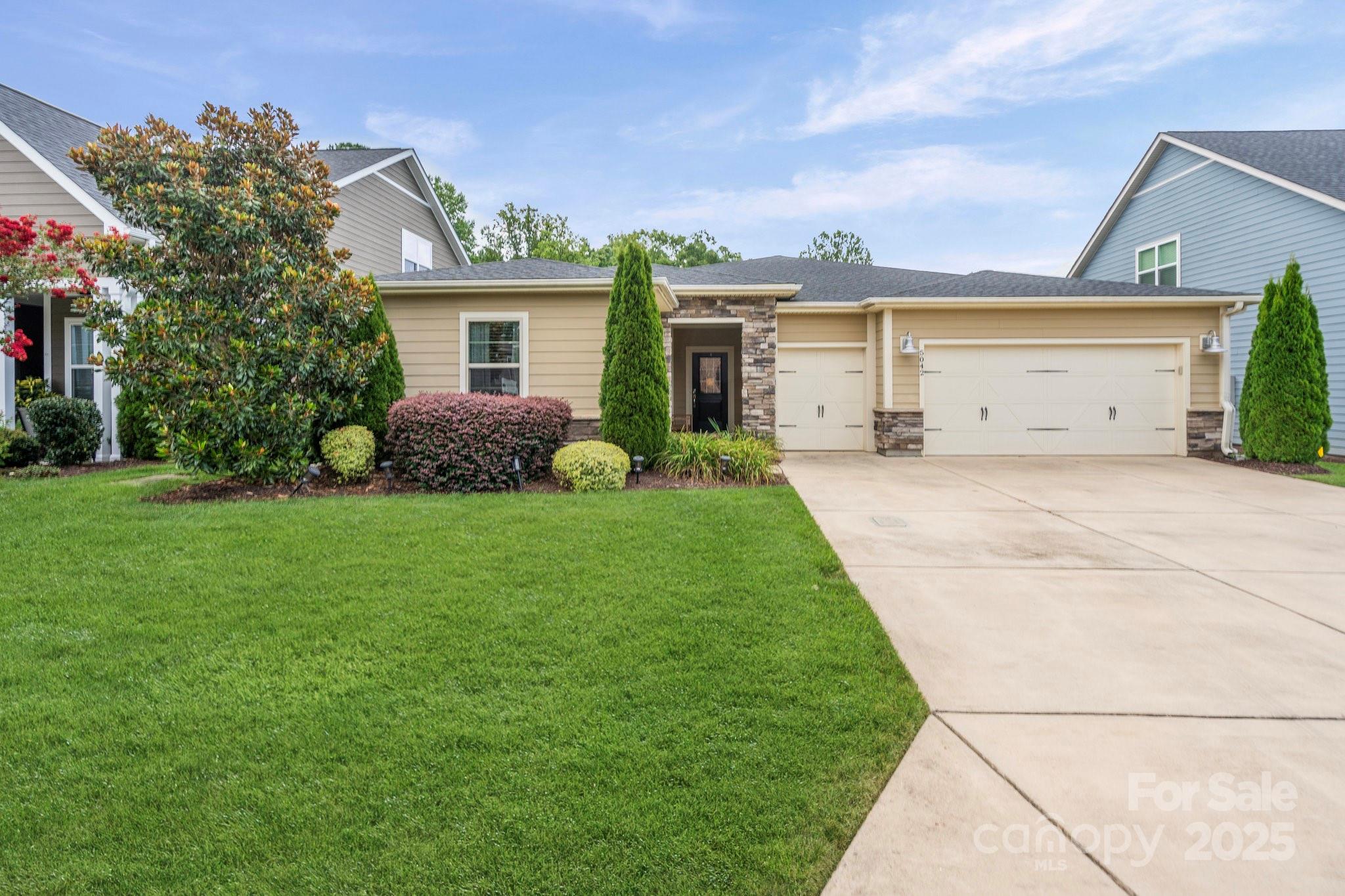 5042 Looking Glass Trail Denver NC 28037