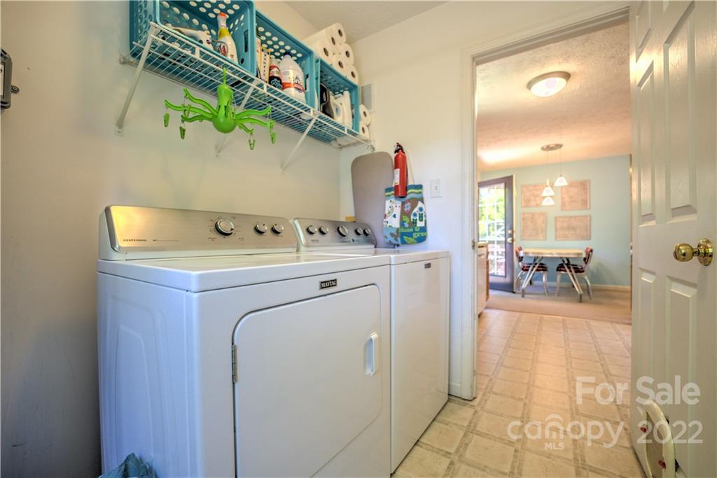 11 Louisville Place Asheville NC 28806