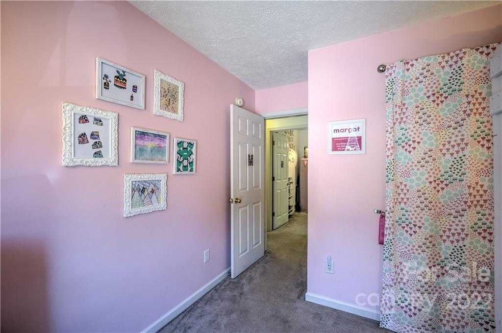11 Louisville Place Asheville NC 28806