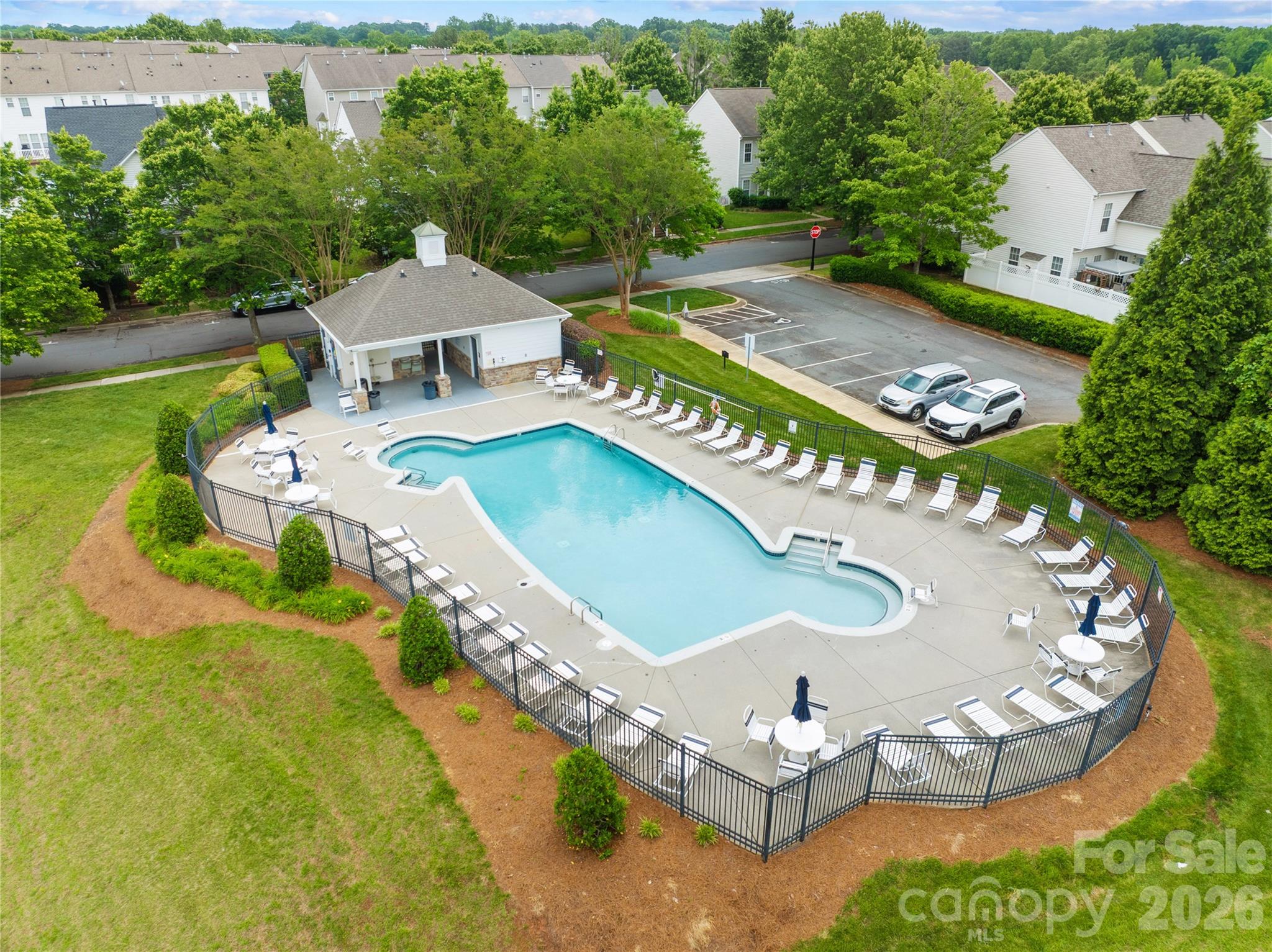 15711 King Louis Court Charlotte NC 28277