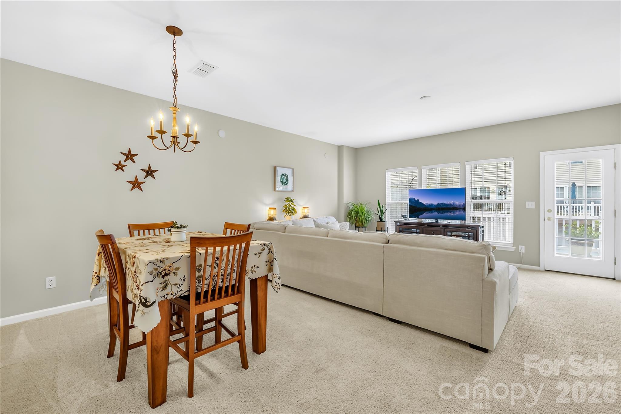 15711 King Louis Court Charlotte NC 28277