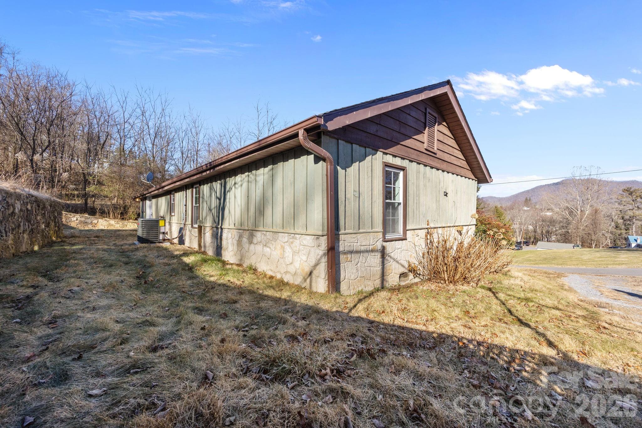 62 Mitchell Street Canton NC 28716
