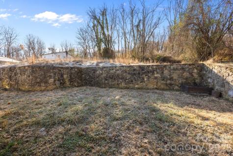 62 Mitchell Street Canton NC 28716