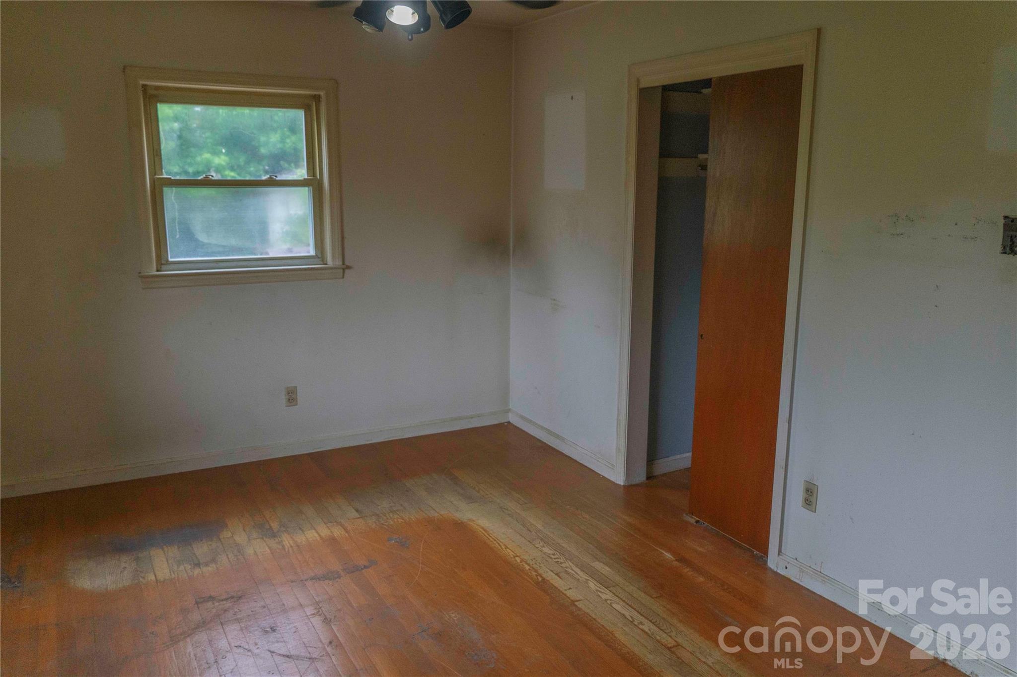 54 Sherwood Road Asheville NC 28803