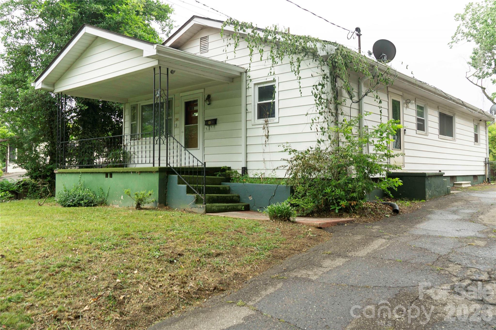 54 Sherwood Road Asheville NC 28803