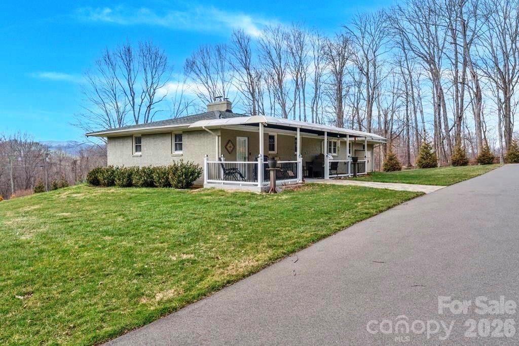 11974 Us Highway 421 Highway N Zionville NC 26989