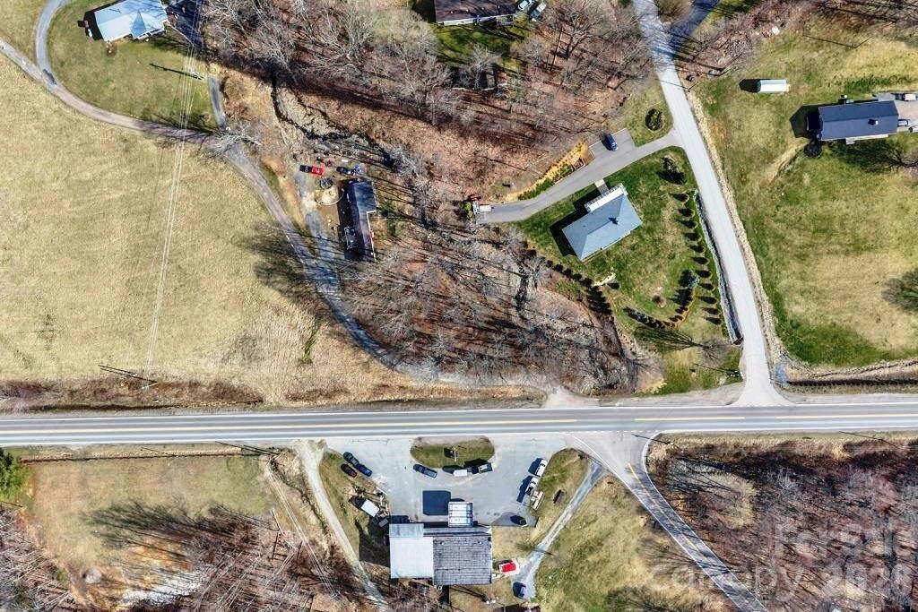 11974 Us Highway 421 Highway N Zionville NC 26989