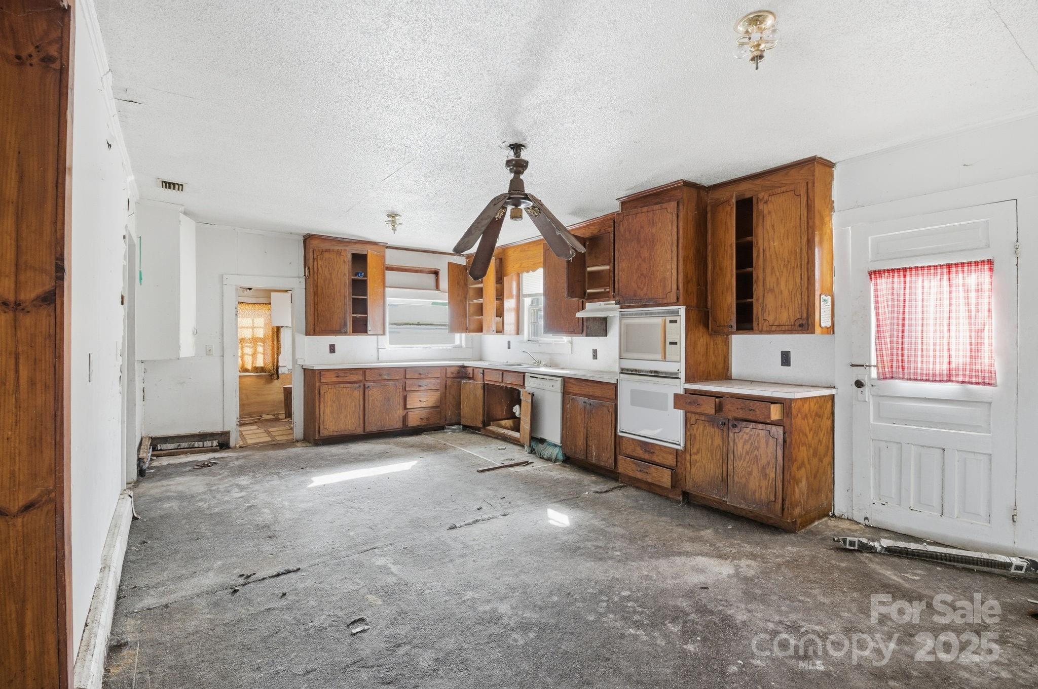 2183 Mount Zion Church Road Alexis NC 28006