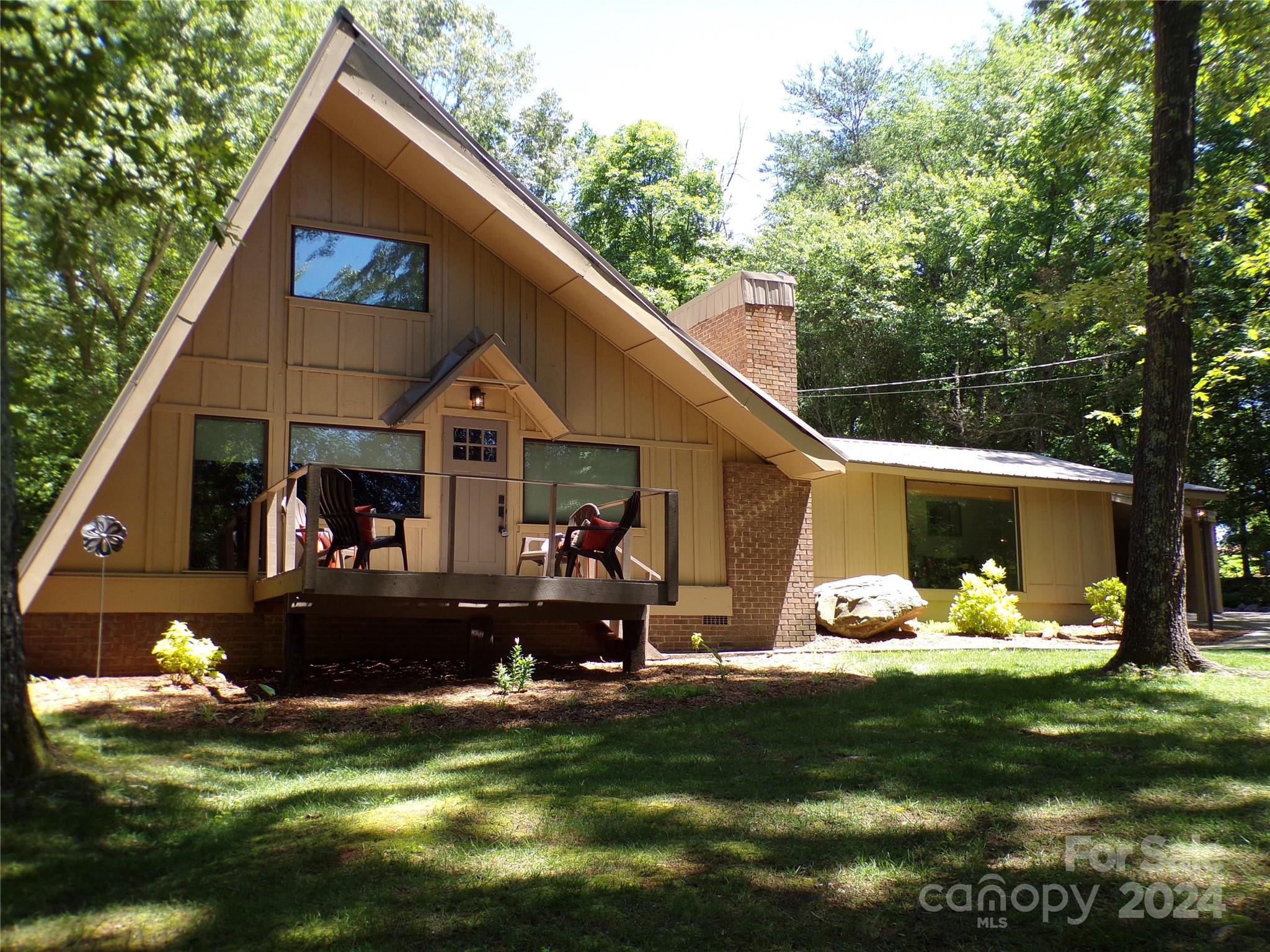 2725 39th Avenue NE Hickory NC 28601