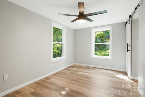 95 Grassy View Road Candler NC 28715