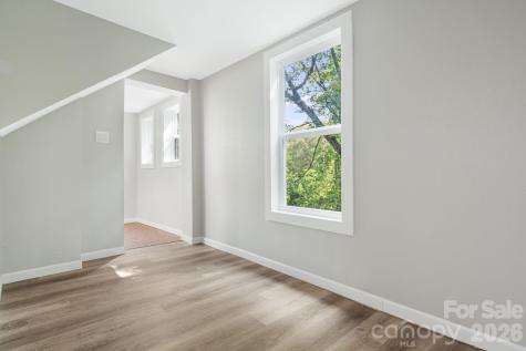 95 Grassy View Road Candler NC 28715