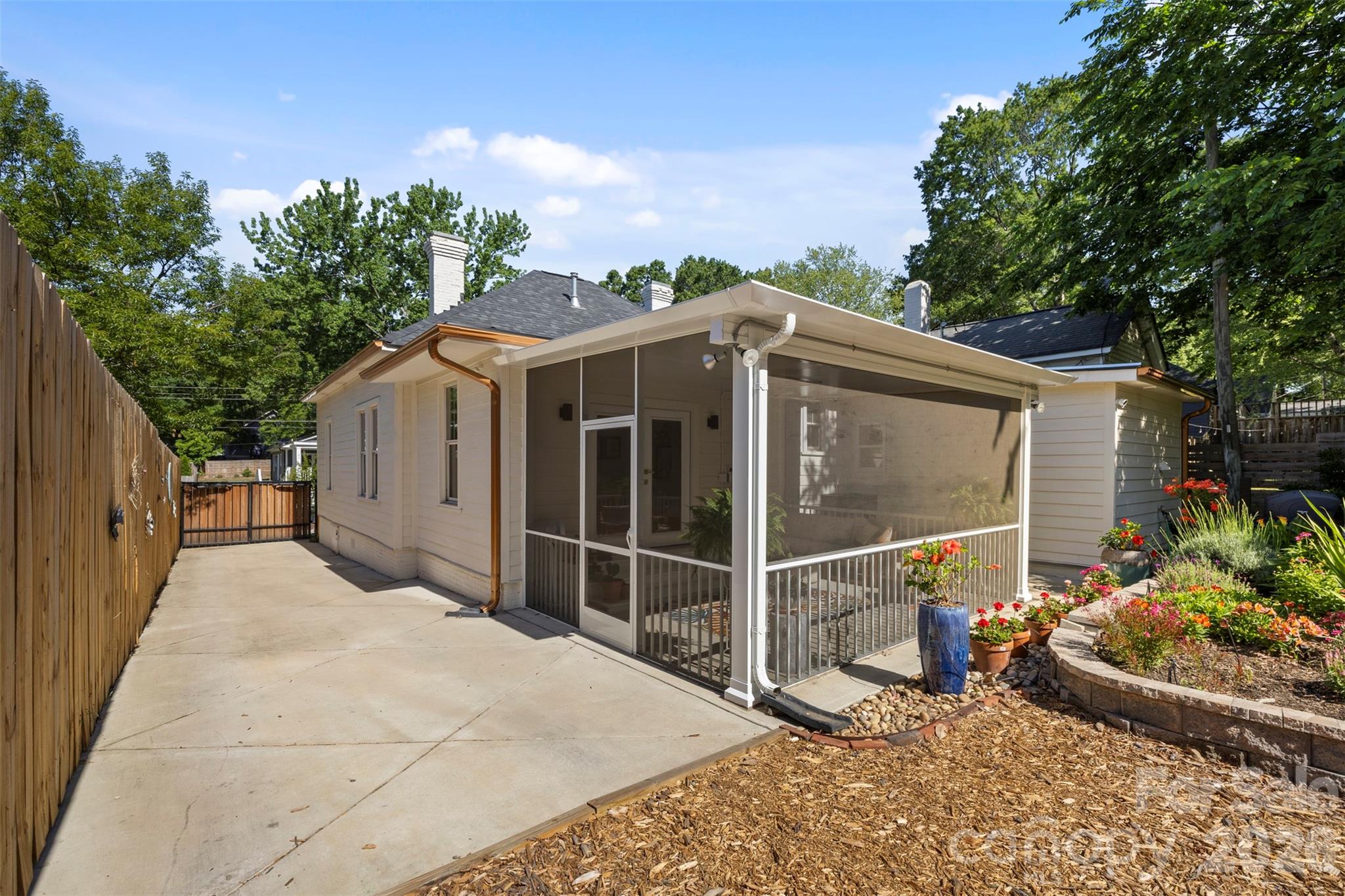 1816 Umstead Street Charlotte NC 28205