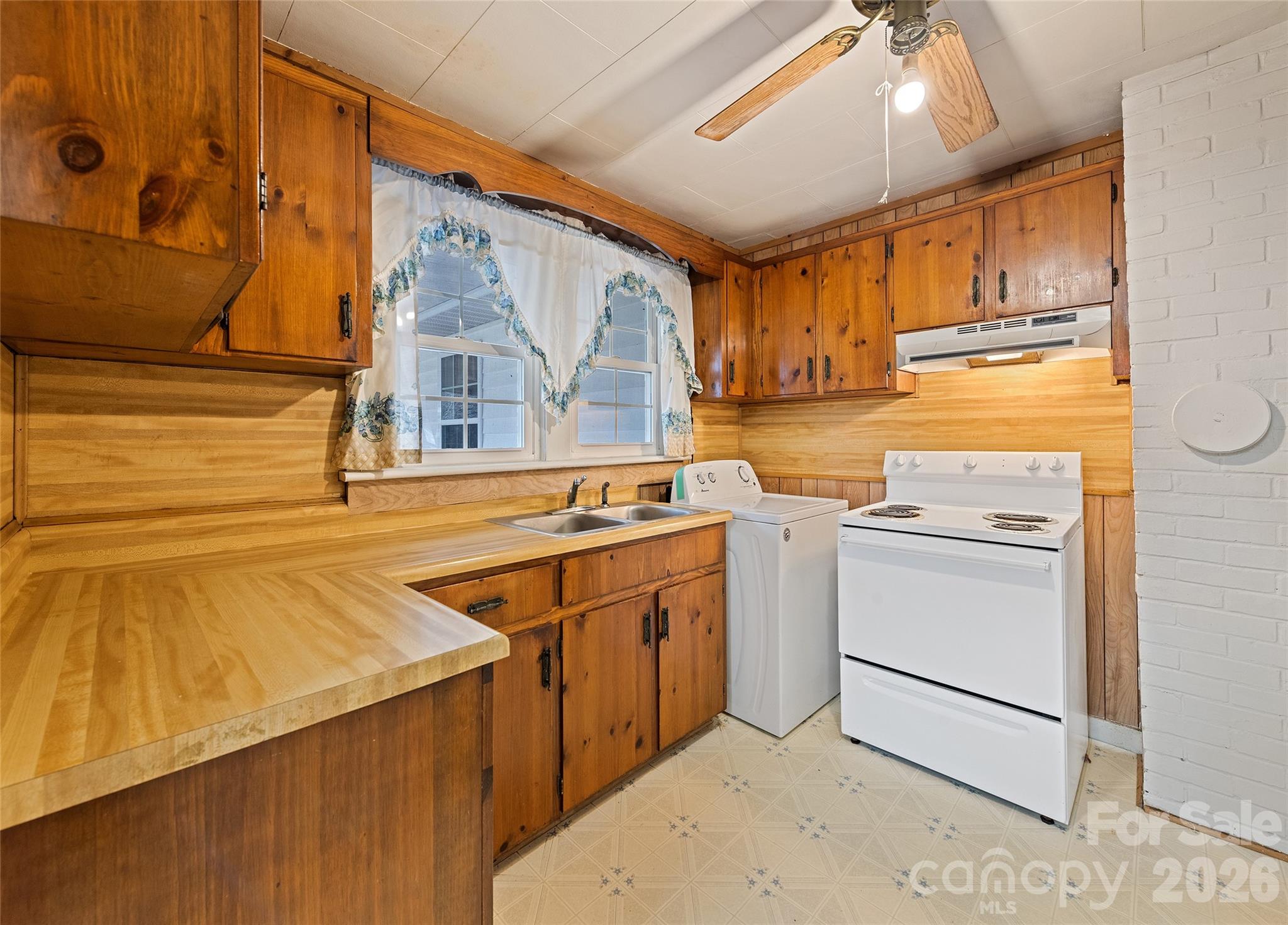 1124 Skyland Drive Sylva NC 28779