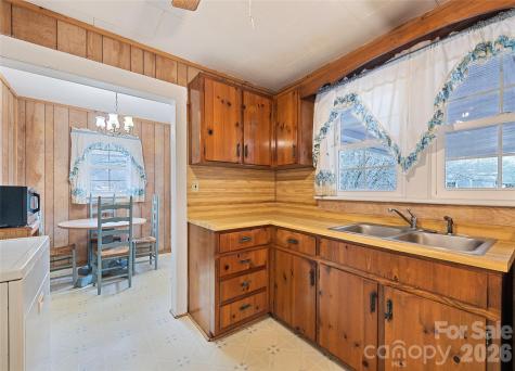 1124 Skyland Drive Sylva NC 28779