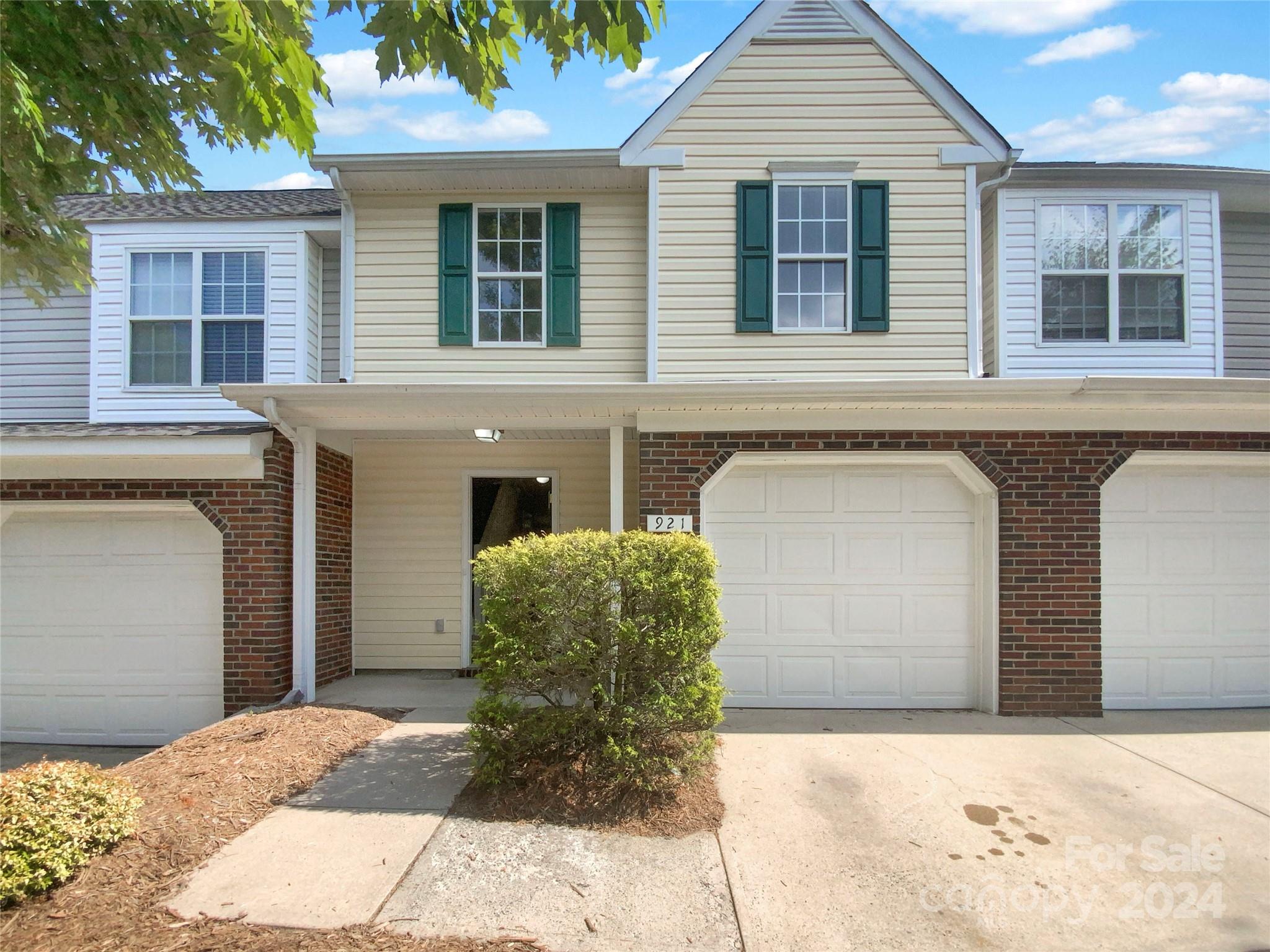 921 Pelican Bay Drive Pineville NC 28134