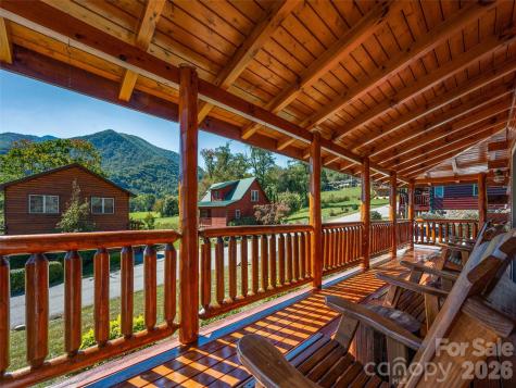 242 Panoramic Loop Maggie Valley NC 28751
