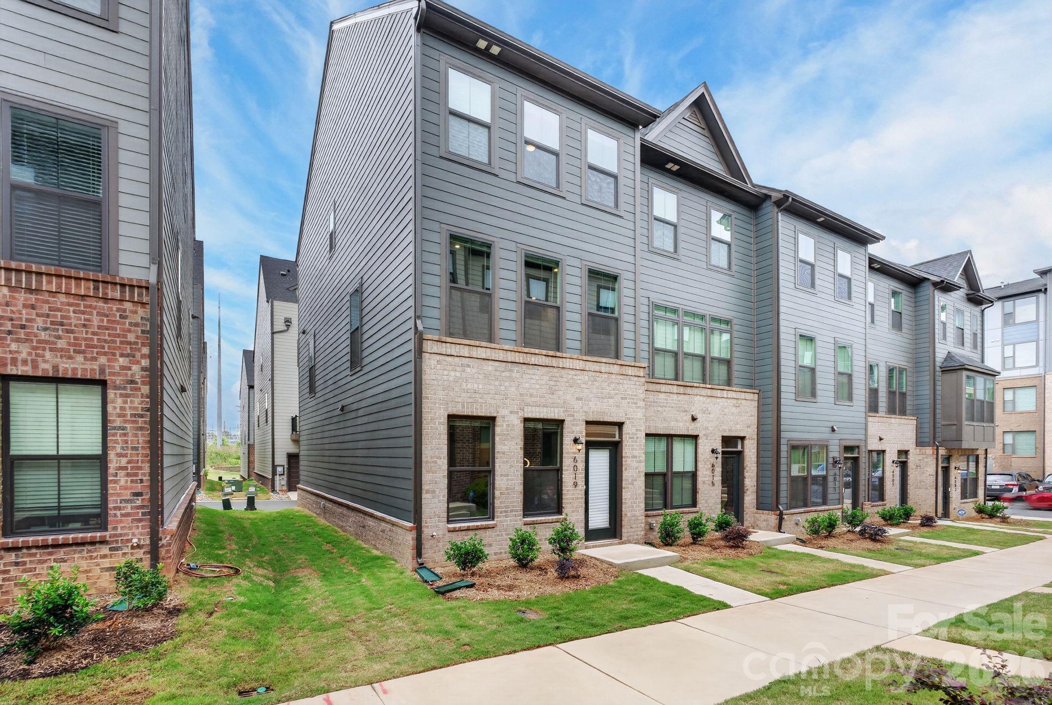 6019 Fonsac Lane Charlotte NC 28217