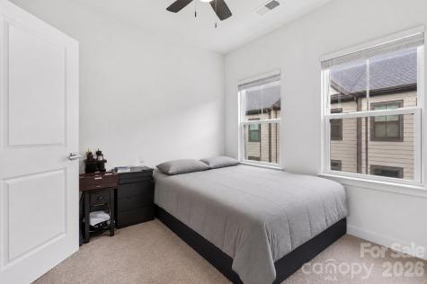 6019 Fonsac Lane Charlotte NC 28217
