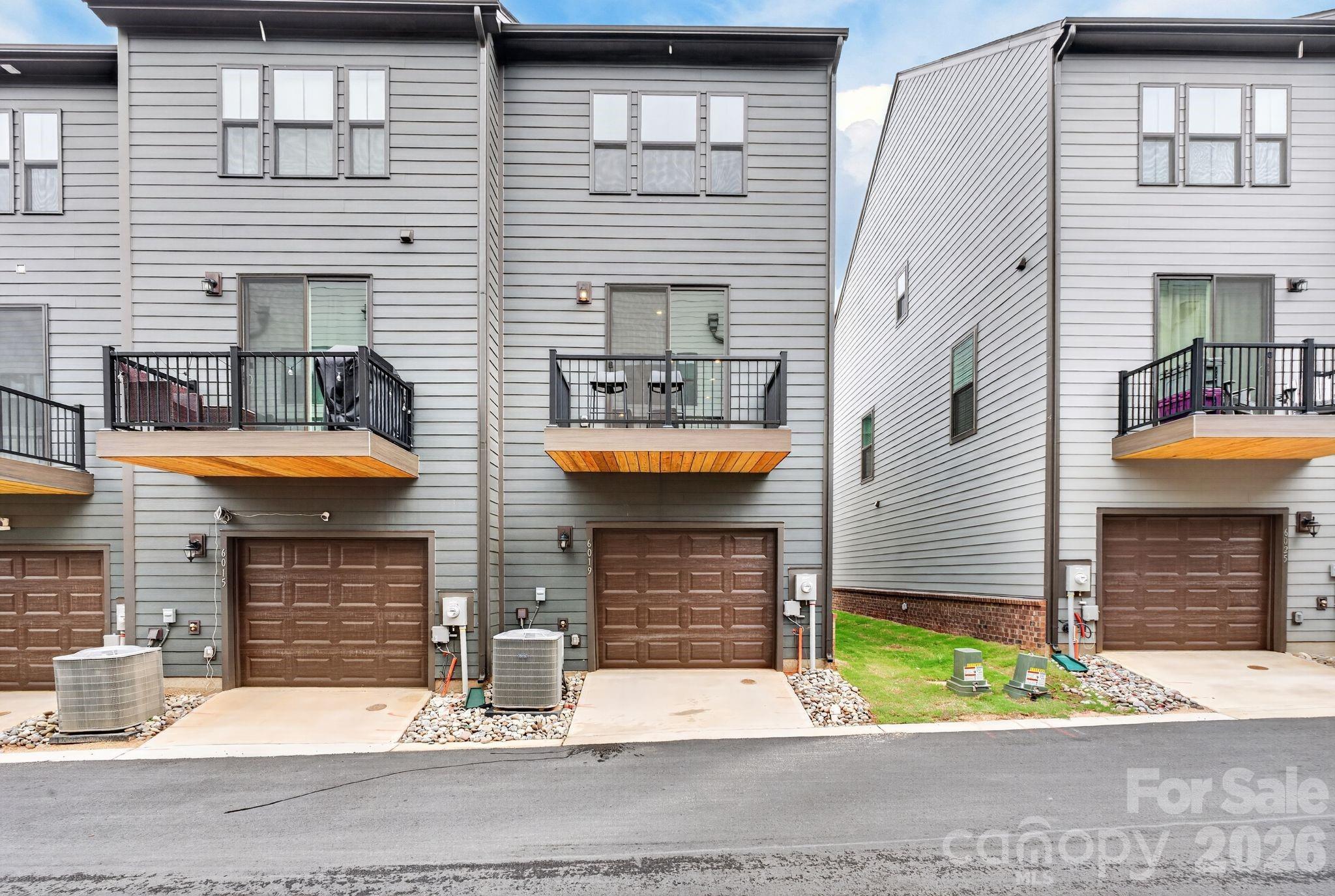 6019 Fonsac Lane Charlotte NC 28217