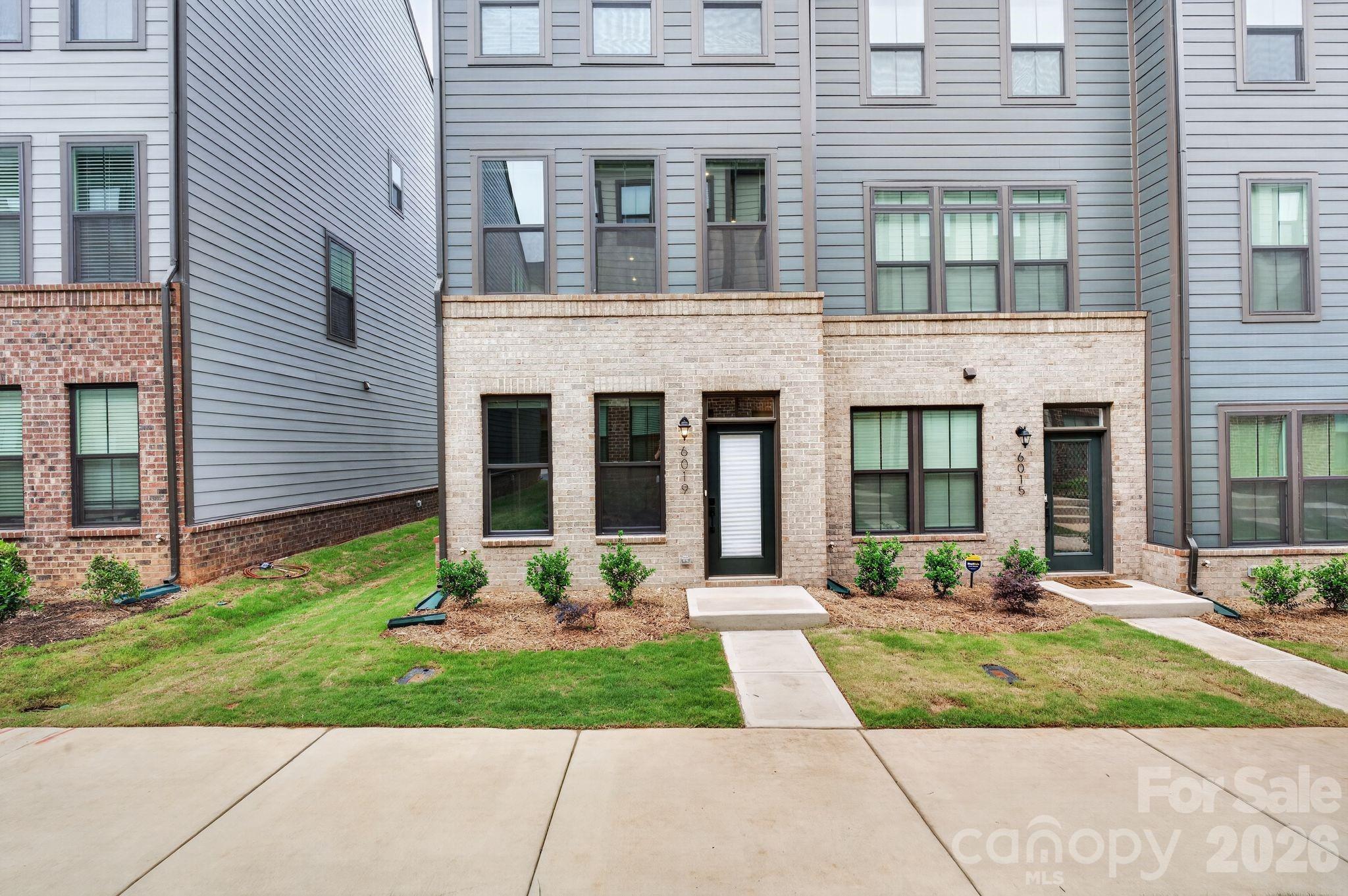 6019 Fonsac Lane Charlotte NC 28217