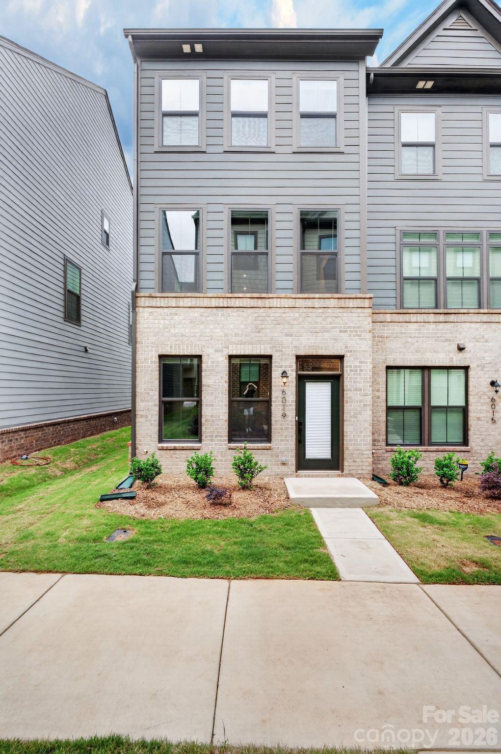 6019 Fonsac Lane Charlotte NC 28217