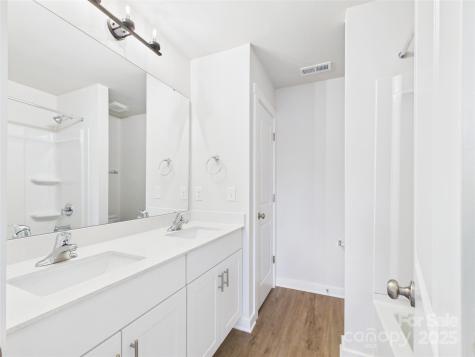 311 King Street E Kings Mountain NC 28086