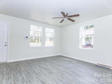540 Broadway Court Statesville NC 28677