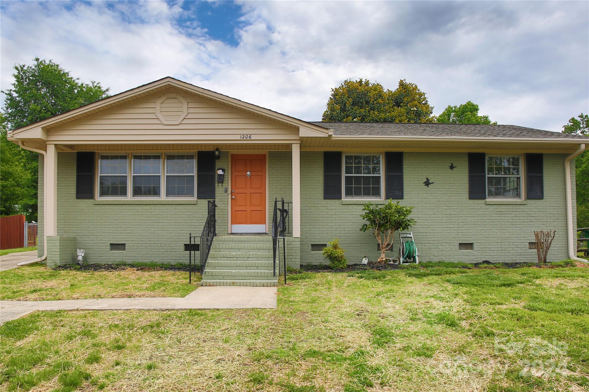 1206 Georgetown Drive Charlotte NC 28213