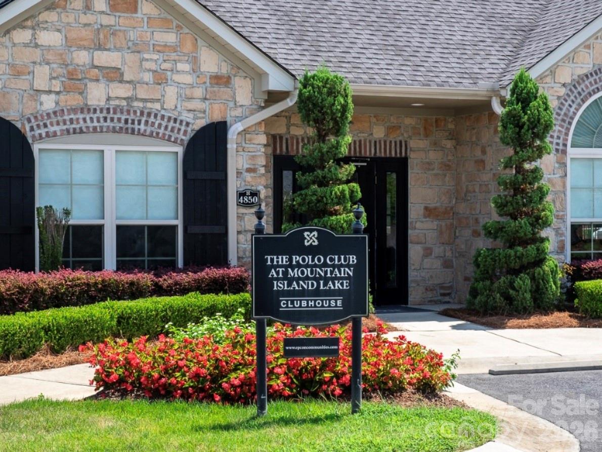 5028 Polo Gate Boulevard Charlotte NC 28216