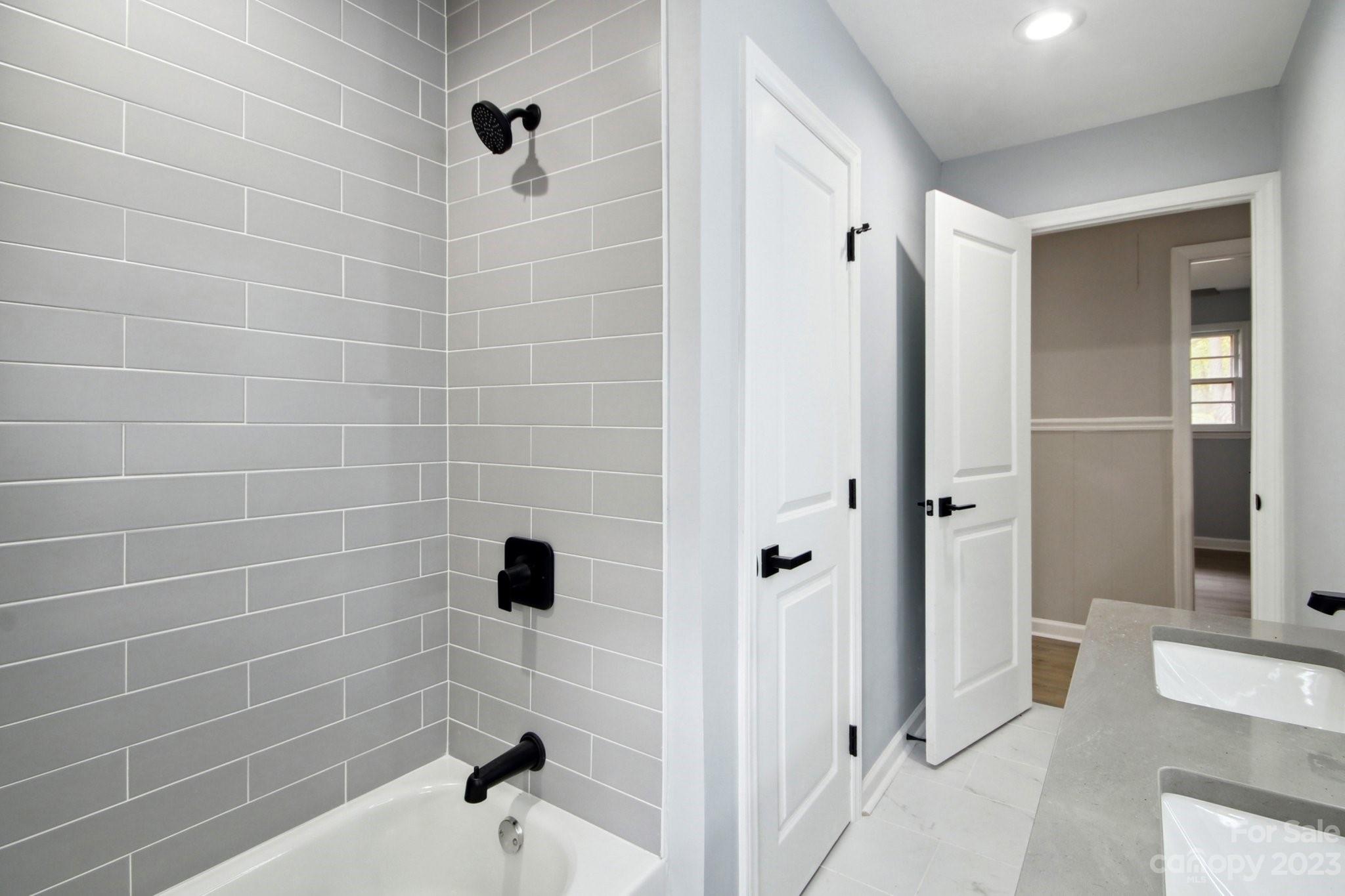 4231 Acorn Street Charlotte NC 28205