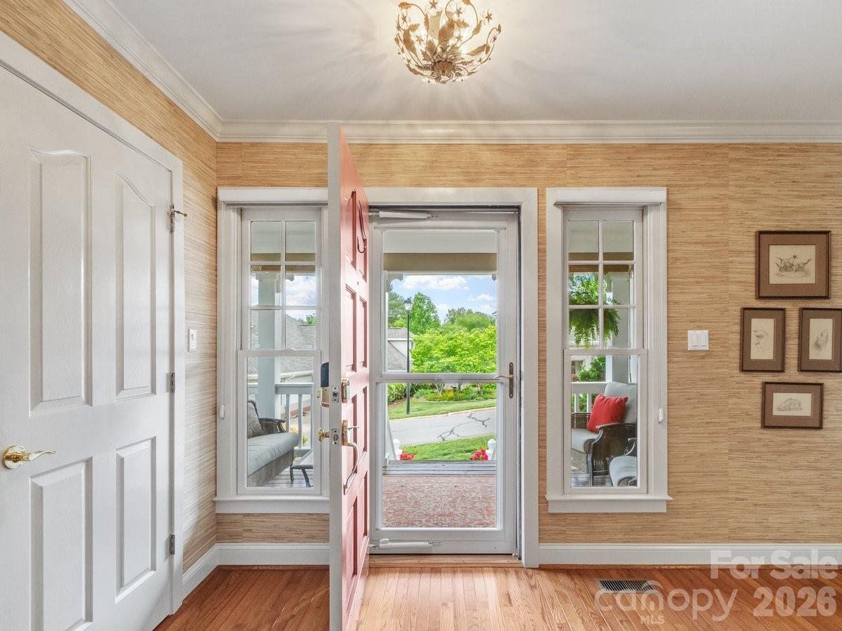 6 Creekside Way Asheville NC 28804