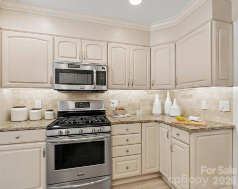 6 Creekside Way Asheville NC 28804
