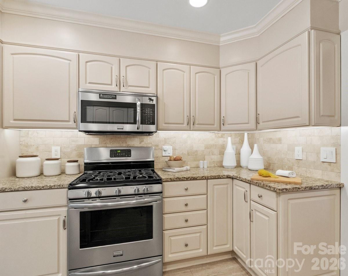 6 Creekside Way Asheville NC 28804