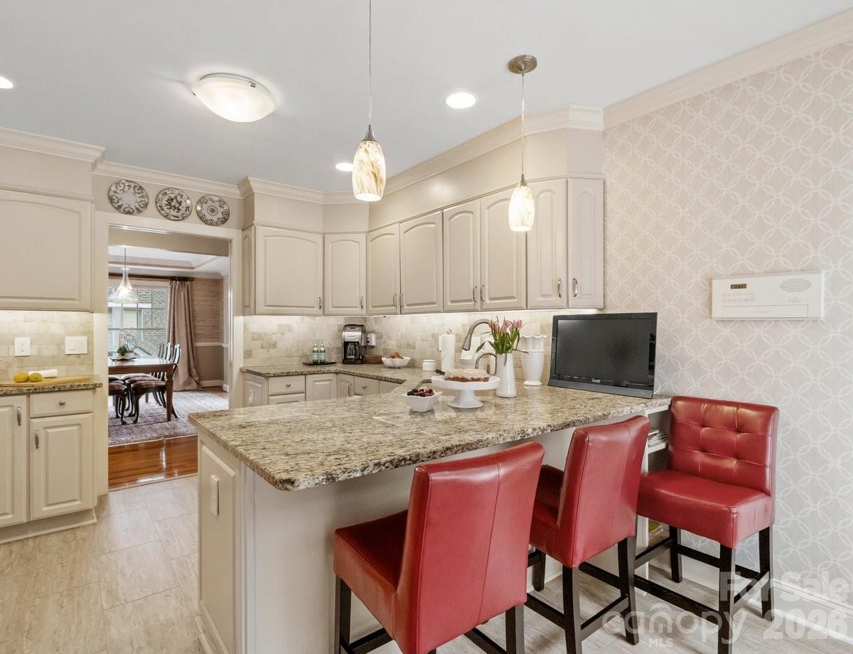 6 Creekside Way Asheville NC 28804