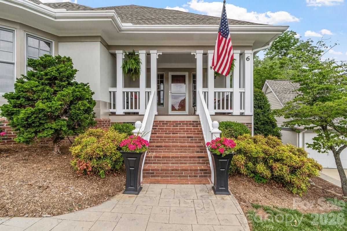 6 Creekside Way Asheville NC 28804
