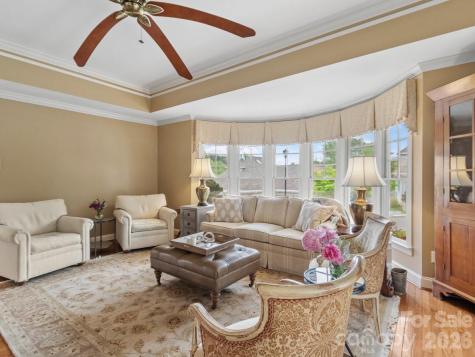 6 Creekside Way Asheville NC 28804