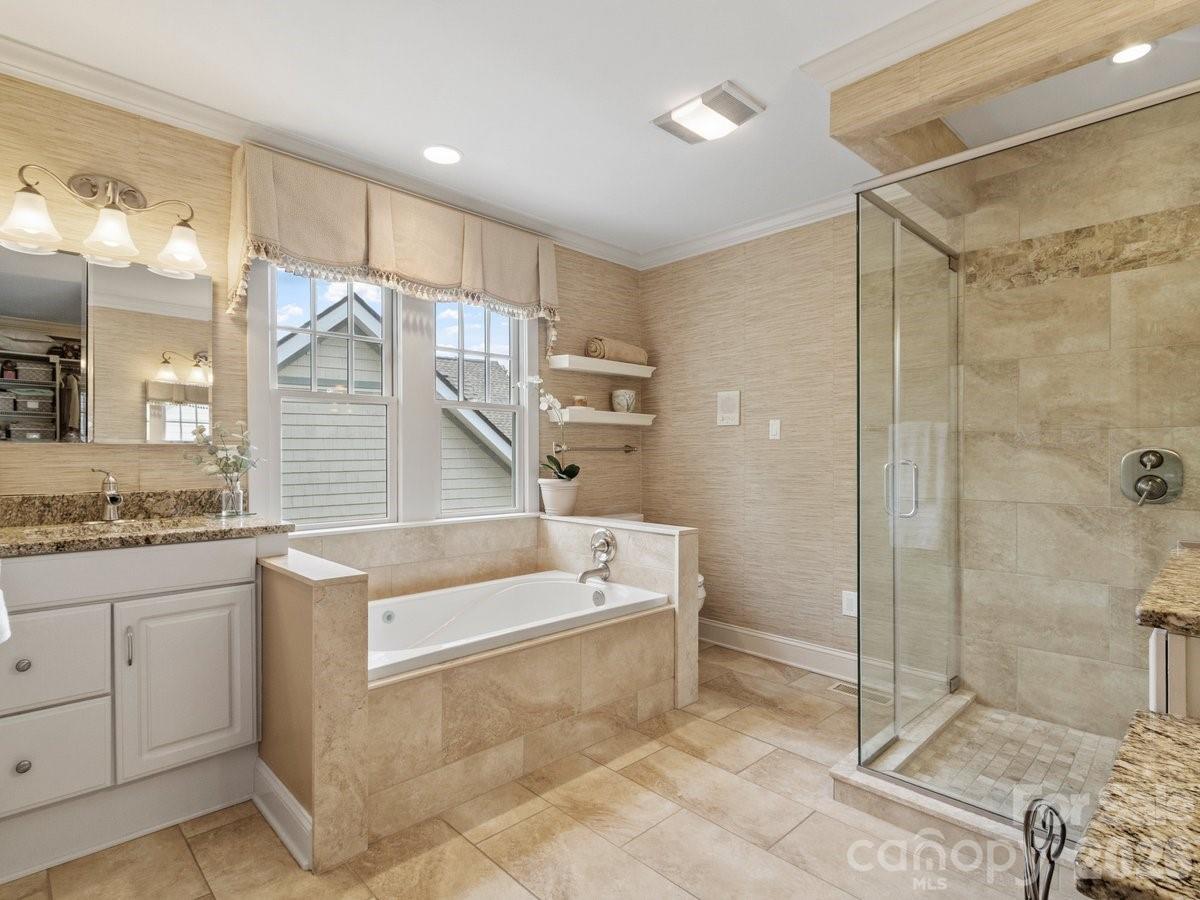 6 Creekside Way Asheville NC 28804