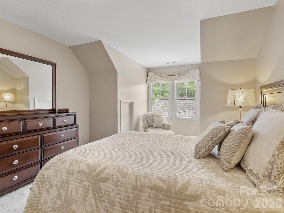 6 Creekside Way Asheville NC 28804